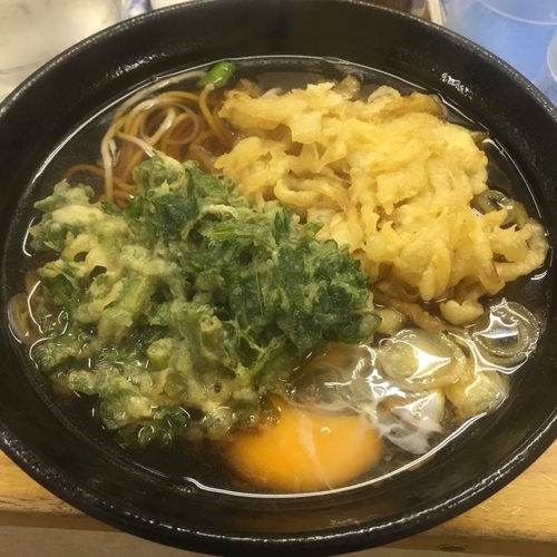 「かき揚げ天玉（￥450）」@立喰そば・うどん ふじの写真