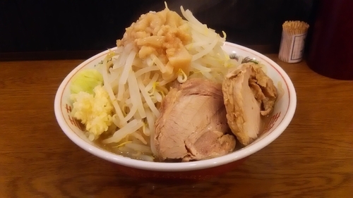 「小ラーメン（麺増量・ヤサイニンニクアブラ）」@眞久中の写真