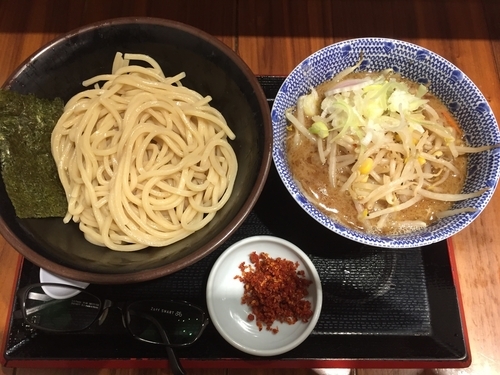 「野菜たっぷりつけ麺（並）＋赤辛」@久臨 ダイバーシティ東京プラザ店の写真