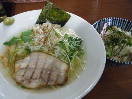 「【土日10食限定】鯛らーめん（鯛めし付き）930円」@麺厨房 武蔵の写真