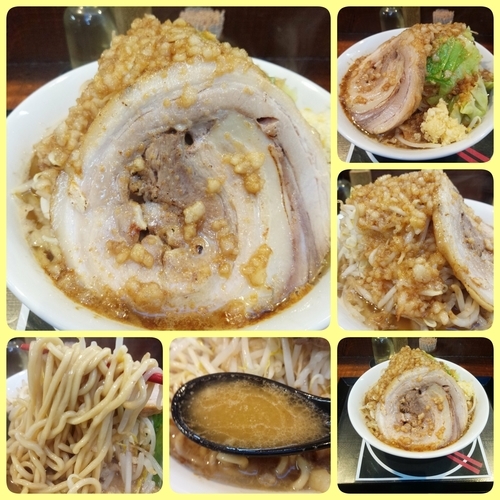 「【限定】ジルブラ（野菜・ニンニク・アブラ）」@ラーメン愉悦処 似星 2号店の写真