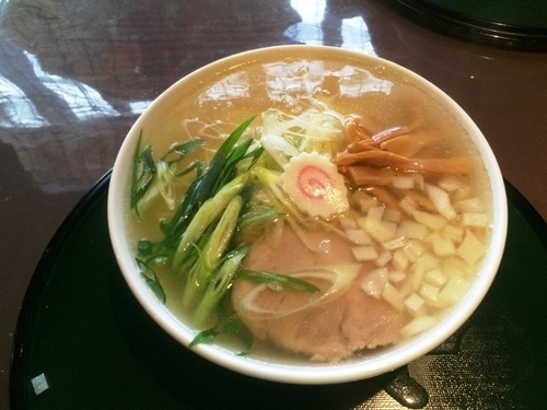 「塩ラーメン　大盛り」@よろづ屋の写真