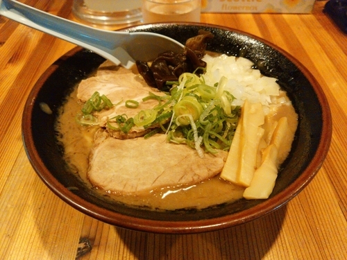 「超濃厚とんこつ750円」@麺匠 克味の写真