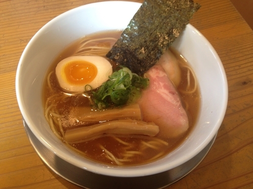 「丸鶏中華そば  790円」@らぁ麺 めん奏心の写真