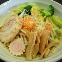 春野菜のまぜそば 830円