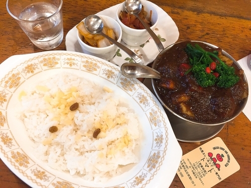 「和牛ビーフジャワカレー（辛口）＋季節の野菜入り」@欧風カレー&シチュー専門店 トマトの写真
