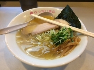 「しおそば」@中華そば専門 はつがい商店の写真