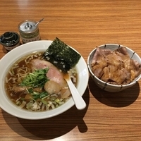 醤油らぁ麺&焼豚飯