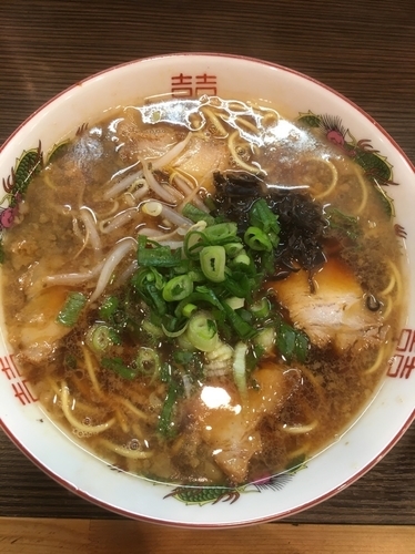 「らぁめん600円、焼飯250円」@麺や京水の写真