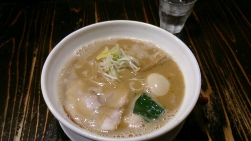 「濃厚鶏そば」@吉田商店の写真