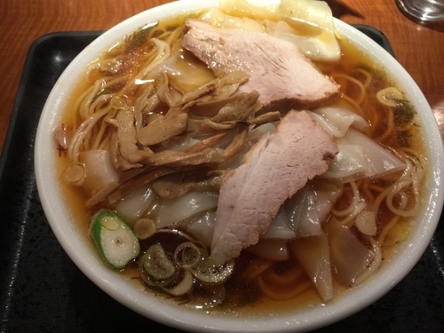 「ワンタンメン（大盛）」@上海楼の写真