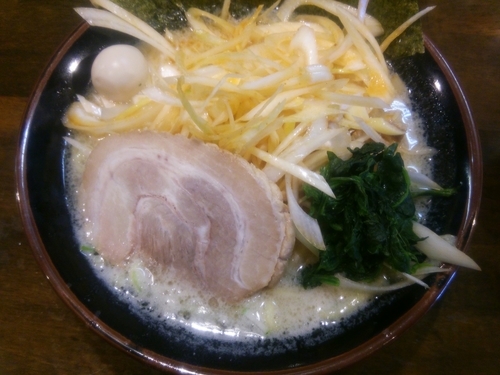 「塩ネギラーメン並（硬め、薄め、多め）」@横濱家系ラーメン 銀輪家の写真