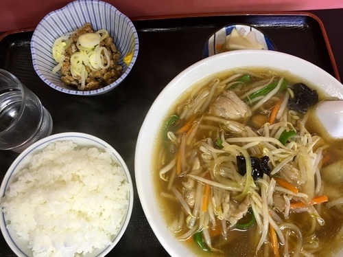 「もやしらーめん定食(小ライス+納豆+お新香) ¥670」@らーめん櫻華の写真