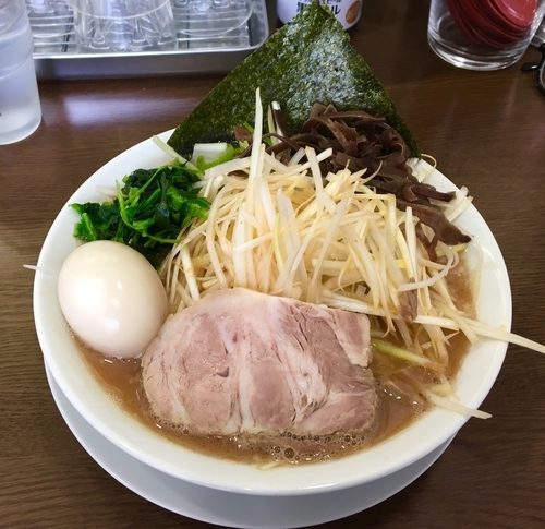 「ねぎラーメン850円+味玉100円」@うまいヨ ゆうちゃんラーメンの写真