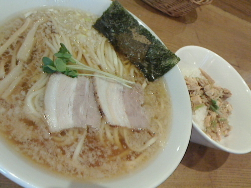 「ランチAセット(ラーメン醤油大盛とチャーシューごはん)」@らーめん雅ノ屋の写真