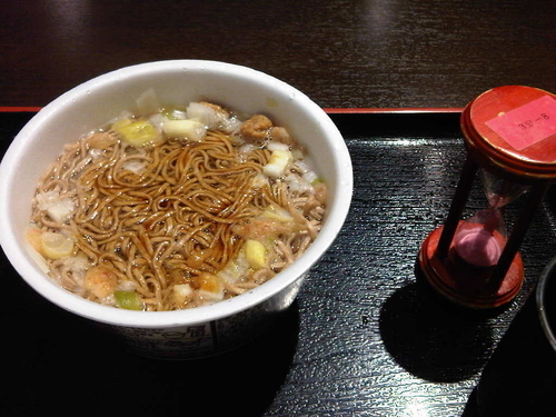 「鴨だしそば(220円)」@どんばれ屋の写真