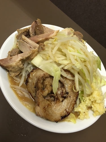 「小ラーメン￥650＋刻みチャーシュー￥100」@ブタヤマニンニクンの写真