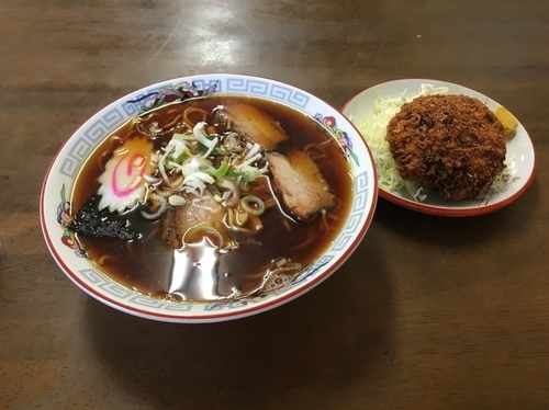 「ラーメン＋メンチ」@喜楽の写真