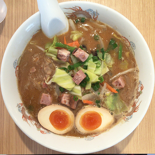 「濃厚味噌＋味玉」@さっぽろ 火武偉 恵比寿店の写真