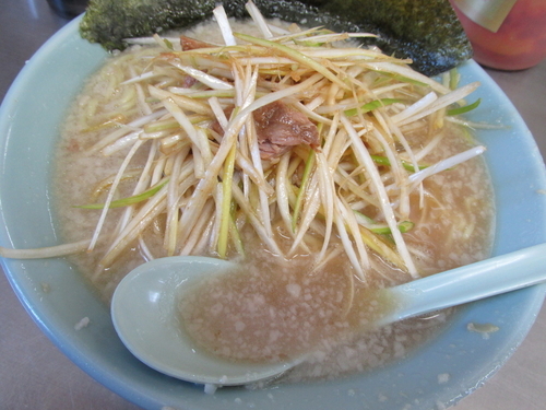 「ラーメン+ネギ増し　「480円+200円」」@ラーメンショップ 坂東店の写真
