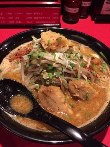 「爆麺」@辛味噌拉麺BOMBERの写真