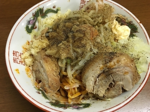 「汁なし(麺少なめ)＋辛味」@らーめん おうか 松戸松飛台店の写真