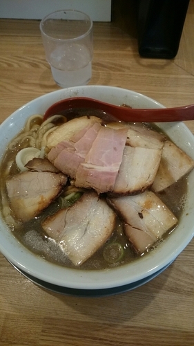 「喜多方肉そば(煮干)   １０７０円」@麺や 七彩 八丁堀店の写真