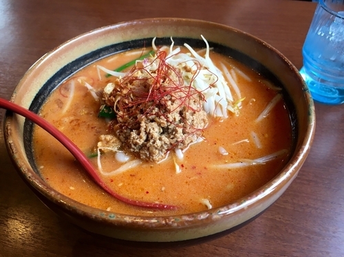 「北海道味噌(濃口)辛味噌ラーメン ¥810 + ミニチャーシュー」@蔵出し味噌 麺場 壱歩 武蔵村山店の写真