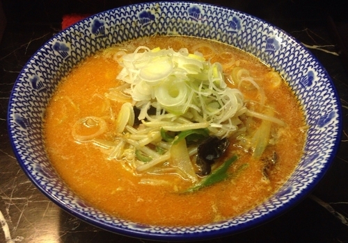 「味噌オロチョン＋半ライス(900円＋150円)」@北海道らーめん 味源 八王子店の写真