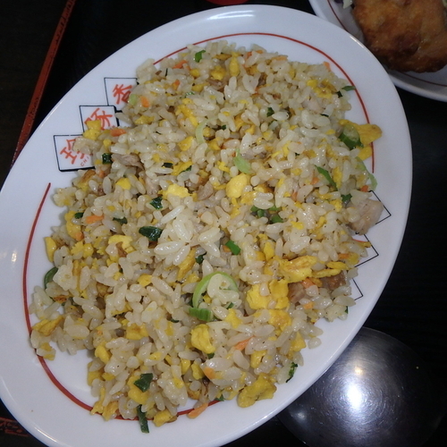 「唐揚げカレーラーメン(740円)、唐揚げAセット(+410円」@ラーメン本舗 珍豚香 祇園店の写真