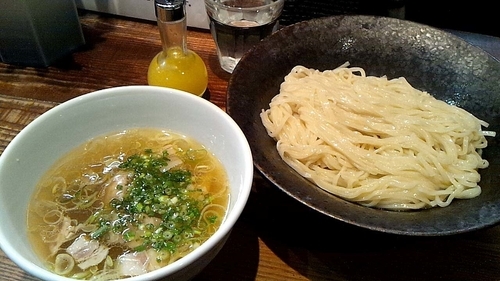 「新メニュー『しおつけ麺～わじまの水塩和え～(￥850)』」@町田汁場 しおらーめん 進化の写真