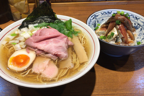 「煮干しそば（白）690円+いわし丼380円」@寿製麺よしかわ 川越店の写真