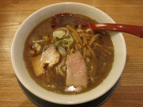 「喜多方らーめん（煮干）並盛り：820円」@麺や 七彩 八丁堀店の写真