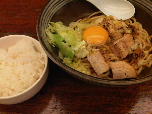 「狼煙+めし」@辛麺 真空 町田本店の写真