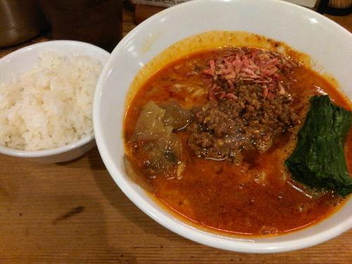 「担々麺(中辛)+ライス+刻みニンニク」@担々麺 ほおずきの写真