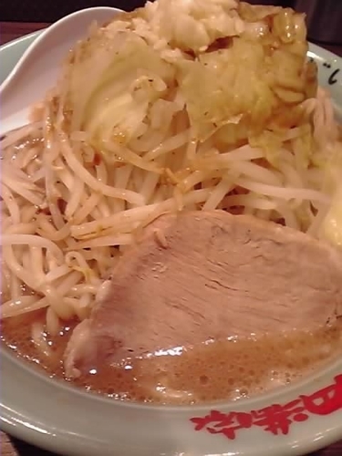 「G麺中盛り800円＋ビール中ビン500円」@横浜家系ラーメン 円満家 大塚店の写真