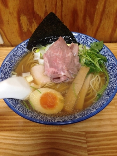 「煮干しそば 白醤油」@中華そば よしかわの写真