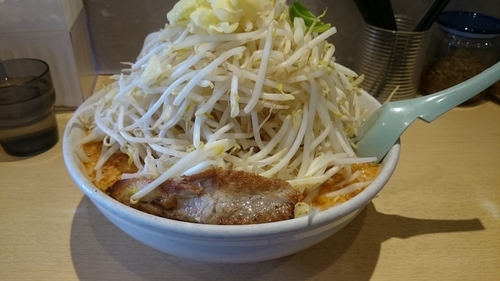 「どて辛ラーメン爆盛(４００) 野菜まし」@どてちんの写真