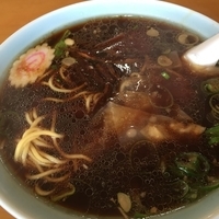 ワンタンメン 800円