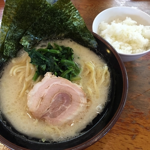 「塩ラーメン¥680＋ミニライス(無料)」@横浜家系ラーメン 誠家の写真