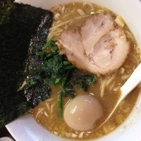 とんこつ醤油ラーメン＋味玉＋ライス