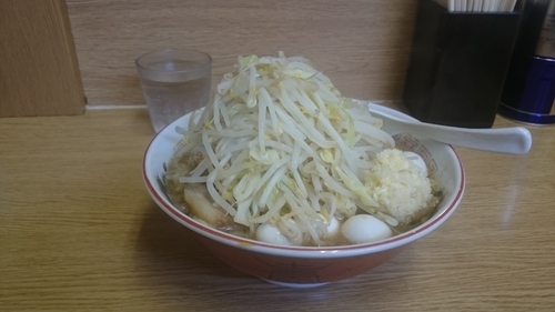 「ラーメン ニンニク うずら」@ラーメン二郎 栃木街道店の写真