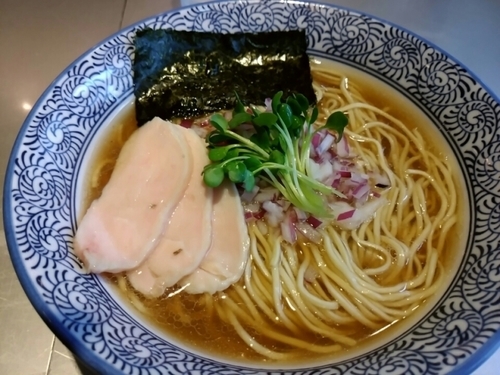 「【限定】塩煮干しそば（烏賊）780円」@豚骨一燈の写真