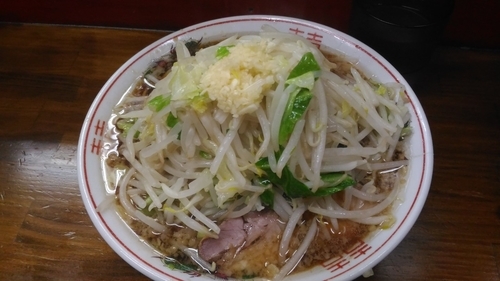 「小ラーメン　（700円）」@ザ・ラーメンスモールアックスの写真