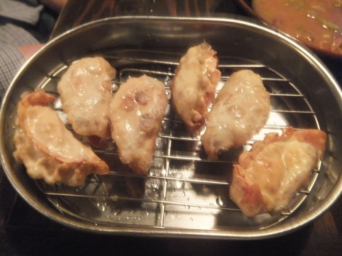 「あずきギョウザ3個290円」@半兵ヱ 柏東口ハウディモール駅前通りモスバーガーの角を左に曲がってすぐ店の写真