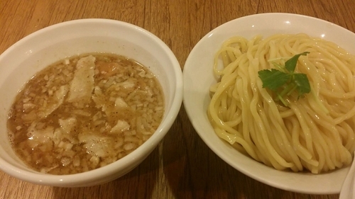 「ガーリック肉塩つけめん」@つけめん桜坂の写真