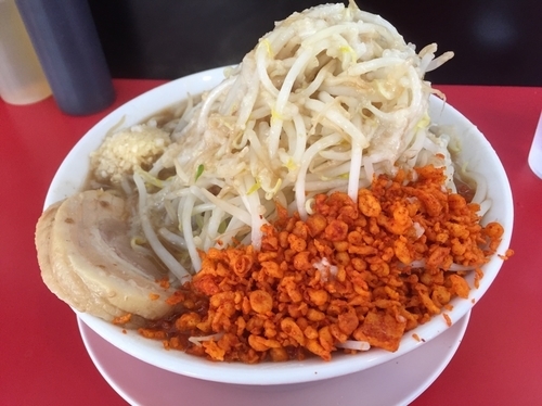 「ラーメン（全マシ）730円」@鷹の目 獨協大学前本店の写真