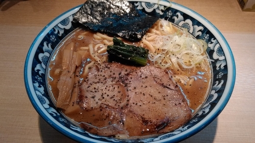 「2号ラーメン（大盛）」@ラーメン 雷鳥の写真