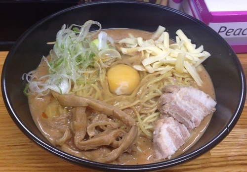 「油そば豚骨スープ(期間限定)＋ライス(830円＋150円)」@麺処福吉ATSUSHIの写真