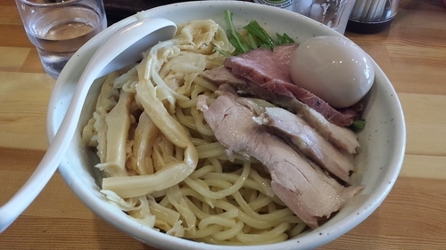 「濃厚鶏白湯つけ麺醤油大盛り＋全部のせ」@麺堂HOMEの写真
